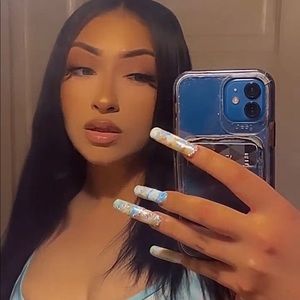 Meet your Posher, Brianna